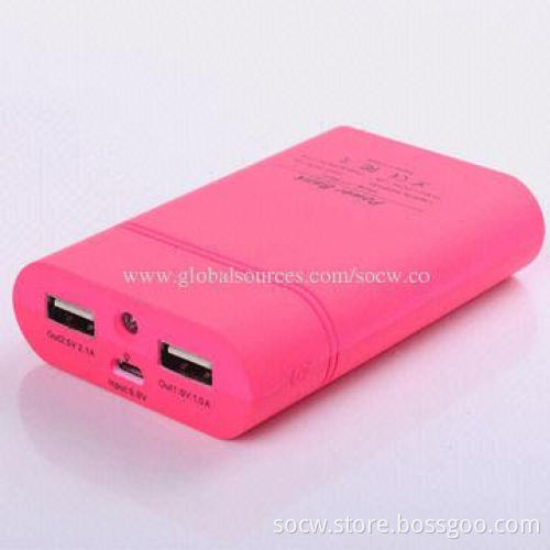 Dual USB Port Charges, 8,400mAh for iPhone, iPad, Digital Cameras and Others